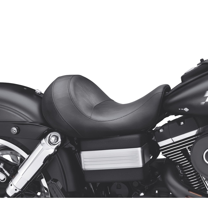 Harley Davidson 54384-11 Super Reduced Reach Solo Seat KIT-SEAT,SOLO,SUPER-REACH,DYNA