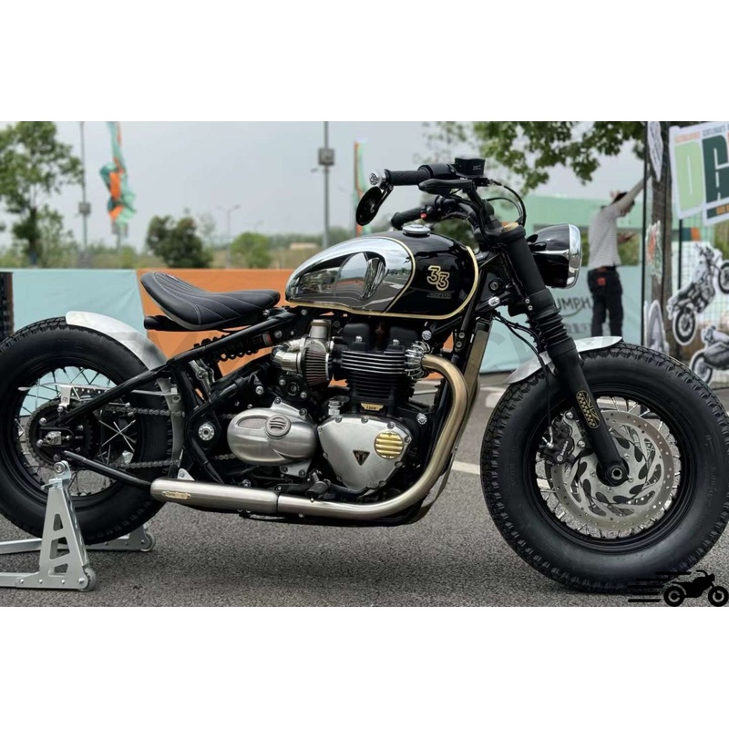 SECOND HAND Triumph Bobber 1200 Short Exhaust Black