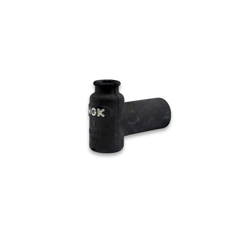 NGK LB05EMH SPARK PLUG CAP BLACK