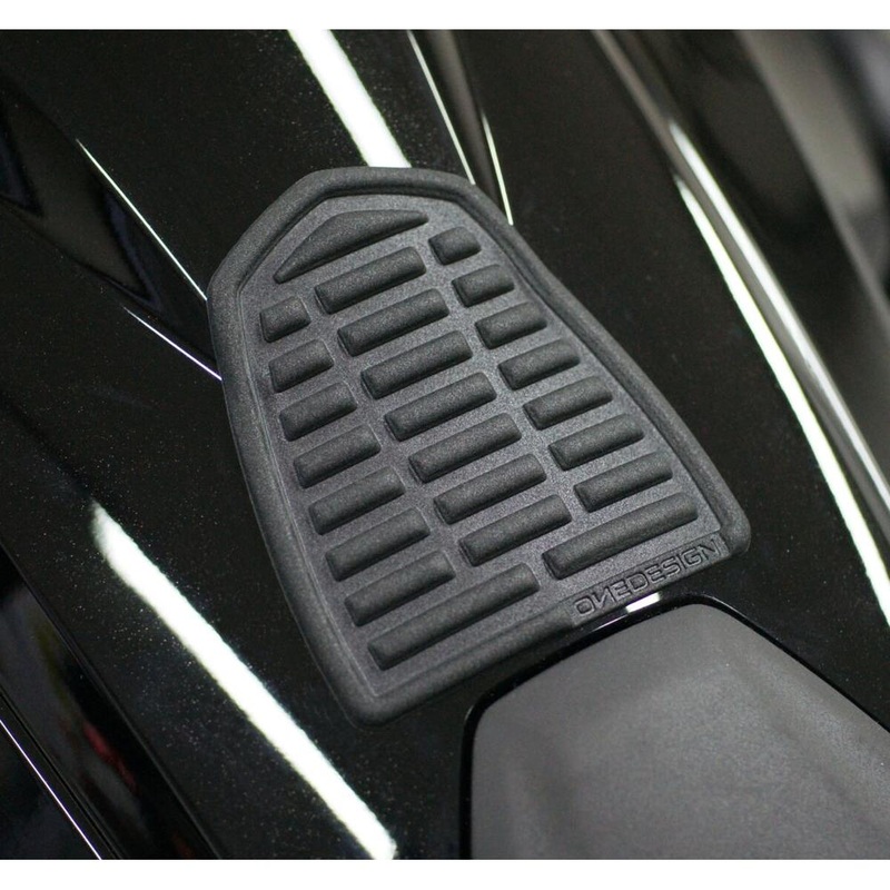 One Design Soft Touch Large CGAN131P Tank Pad Black